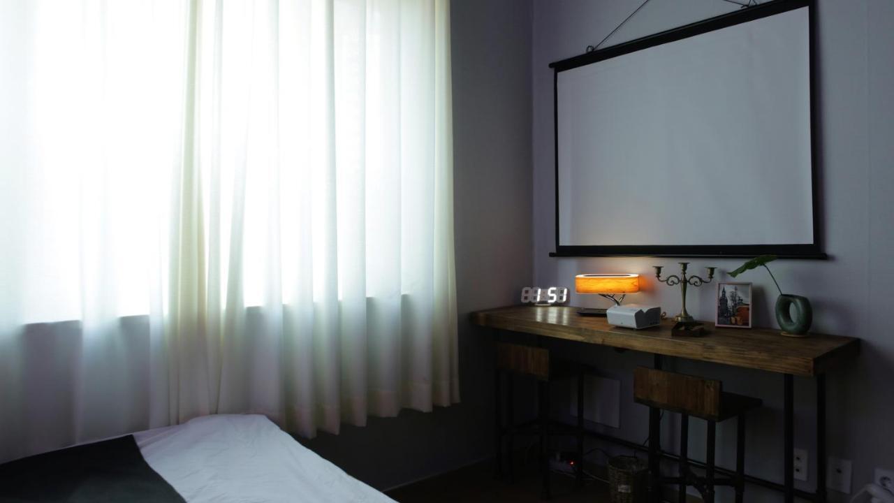 Dongdaemun Modern Studio Сеул Экстерьер фото