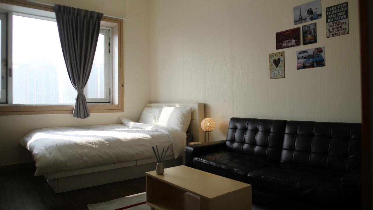Dongdaemun Modern Studio Сеул Экстерьер фото